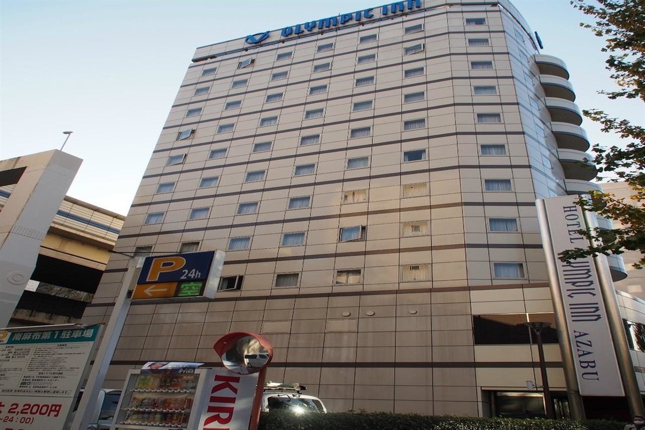 Tokyo-Olympic Inn Azabu - Enjoy exclusive amenities such as a swimming pool, fitness center, and comfortable lounge areas. Relax in spacious, thoughtfully designed rooms with luxurious bathtubs, invigorating showers, mini-fridges, and state-of-the-art TVs.